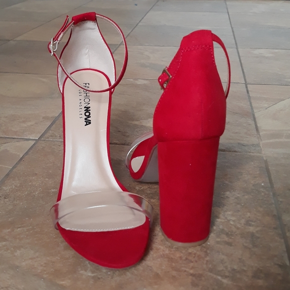 Fashion Nova One strap heels - Picture 3 of 4